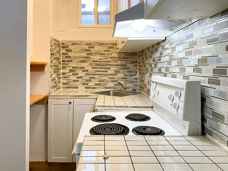 301 Wilbrod St — Photo 40