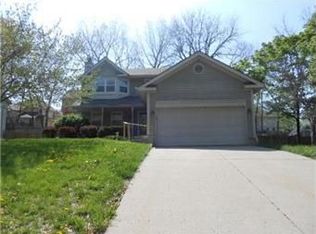 7110 N Woodland Ave, Gladstone, MO 64118