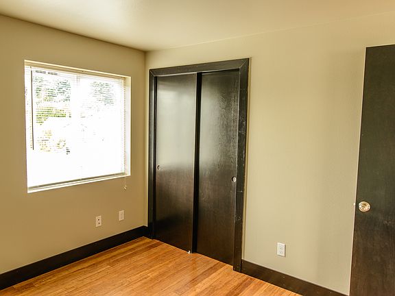 5th image of 5308 Martin Luther King Jr Way S #301