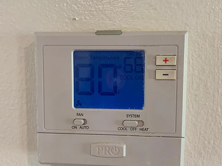 New digital thermostat