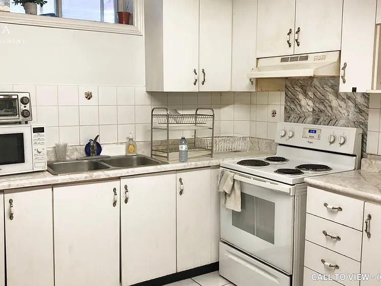 52 Pennsylvania Ave #2 — Photo 3