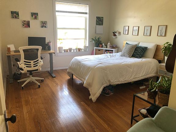 3rd image of 3443 N Broadway #3N