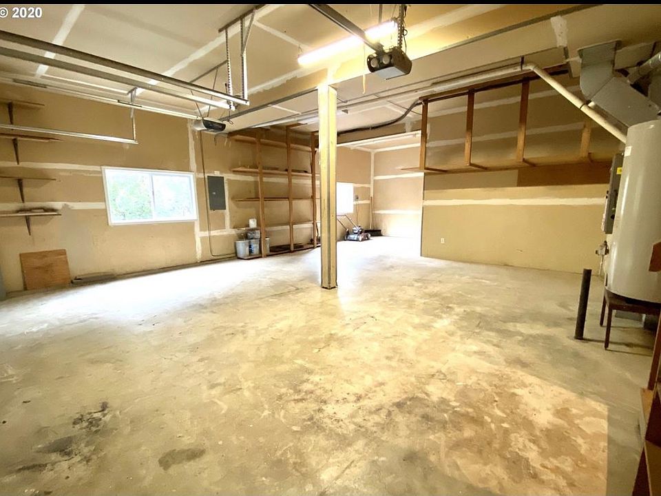 1st image of 8912 NE 28th Ave