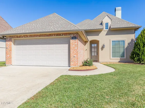 318 Overbrook Dr, Broussard, LA 70518