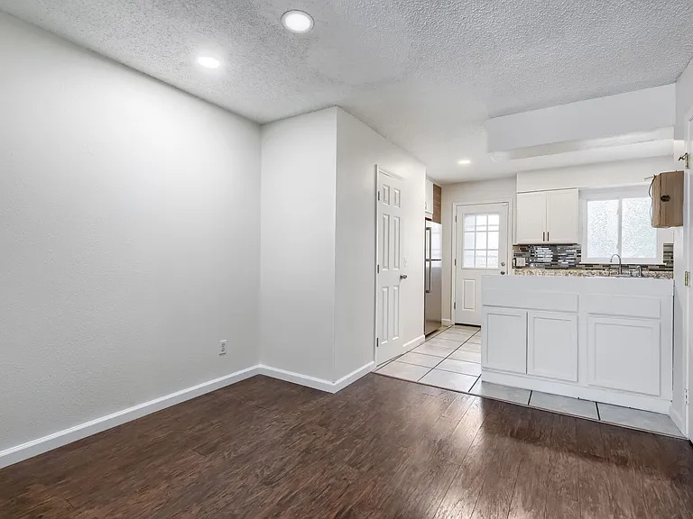 4177 Charleston Dr — Photo 5