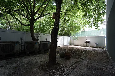 Rented by Rennit Inc.