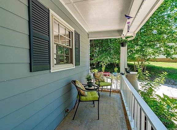2nd image of 9001 Waggoneer Cres