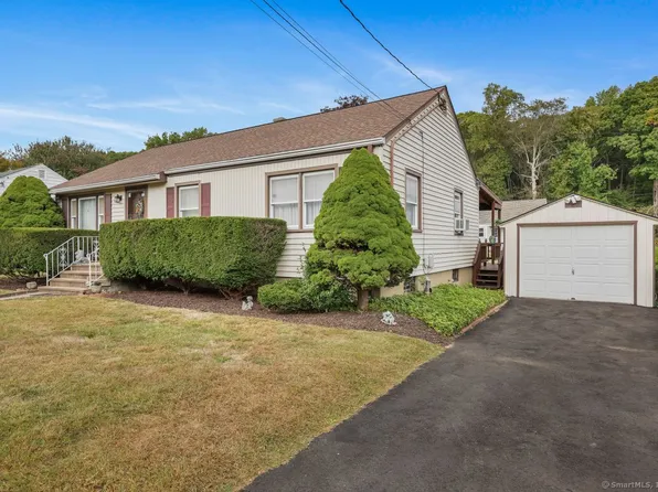 154 Crestview Drive, Bridgeport, CT 06606