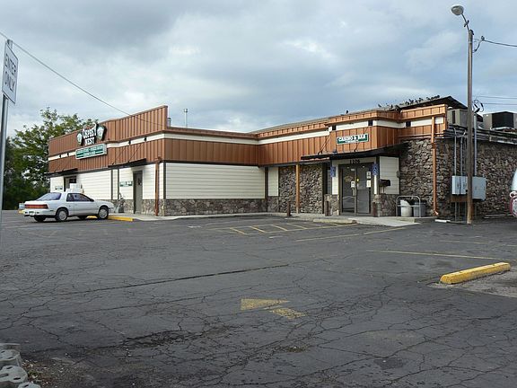 2nd image of 1112 W Broadway St