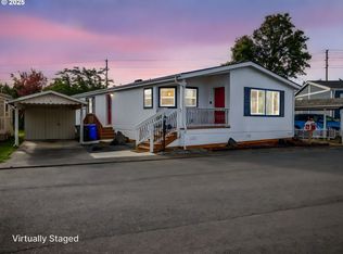 570 N 10th Ave UNIT 2, Cornelius, OR 97113