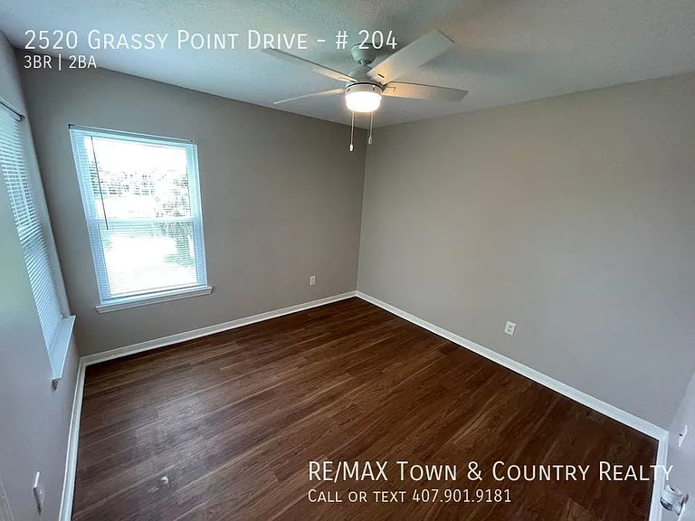 2520 Grassy Point Dr #204 — Photo 20
