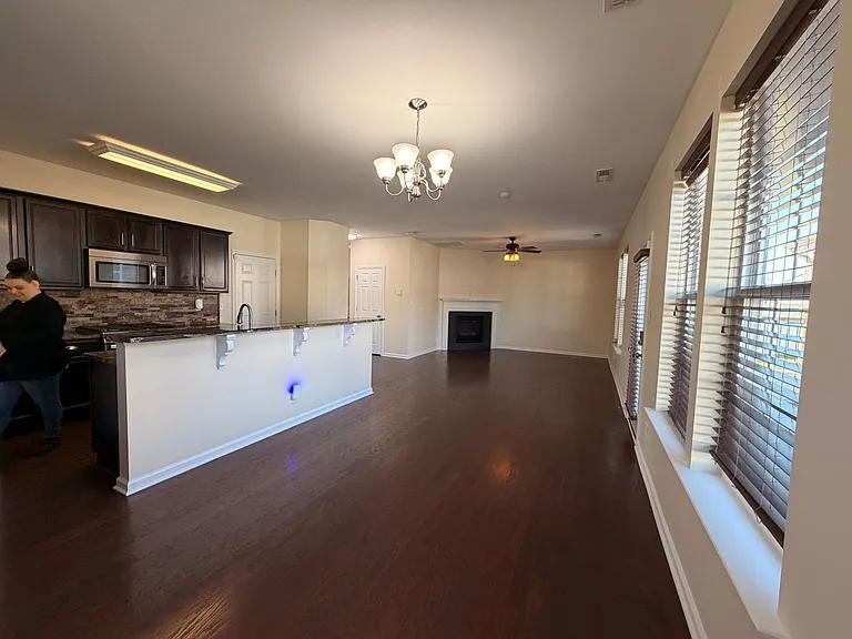 42 Kilverstone Way — Photo 14