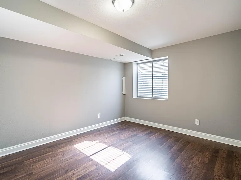 19823 Applewood Ct — Photo 14
