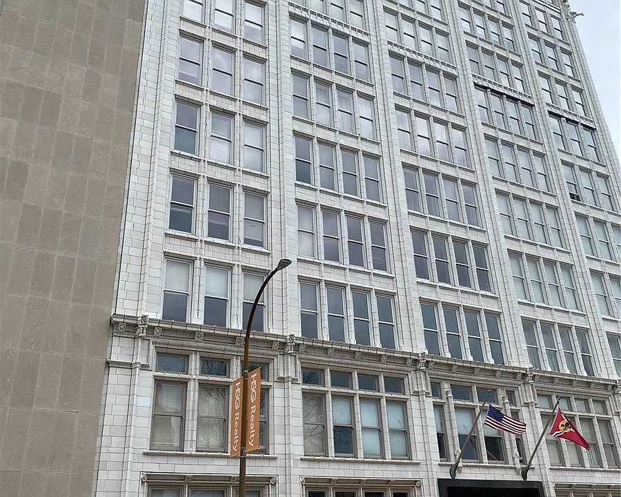 1st image of 1501 Locust 508