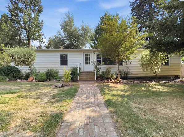 302 E Chestnut St, Farmington, WA 99128