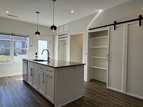 Kitchen + pantry