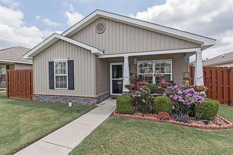 1st image of 4501 W Sweetgum Ln