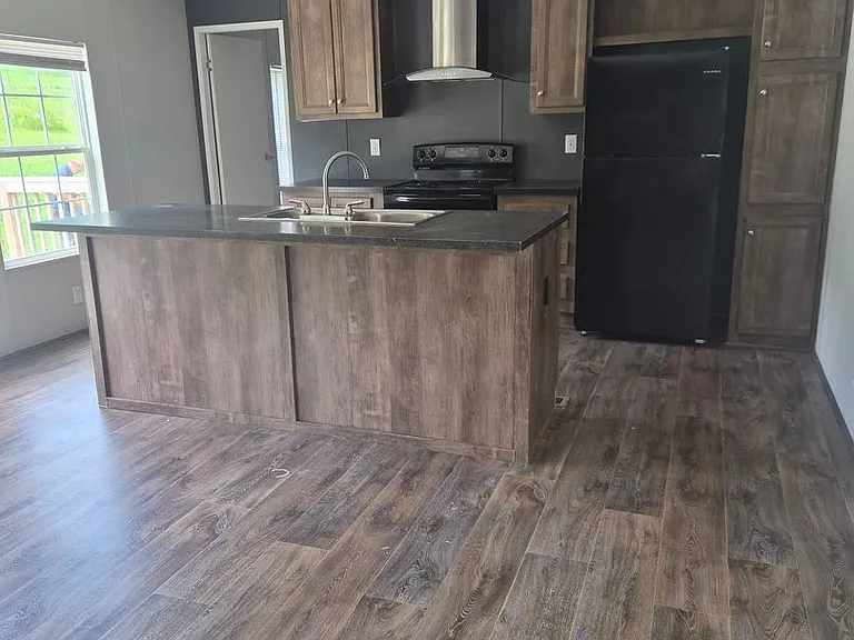 4951 Hickory Valley Rd — Photo 5