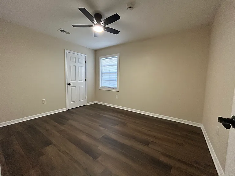 1232 E Honeytree Ln — Photo 9