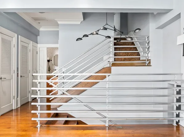 313 1st Street image 14 of 25