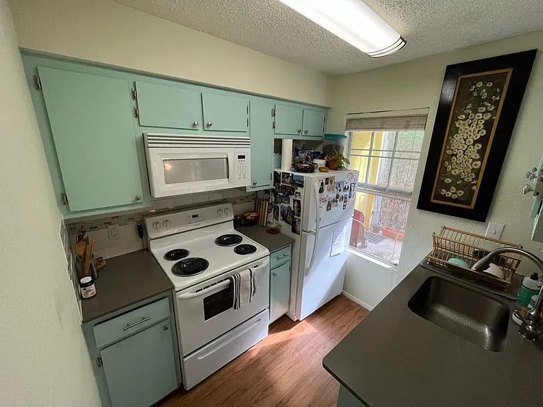 3503 Alpine Cir #C — Photo 5
