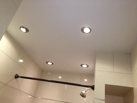 Bathroom (Master) ceiling independent area recessed lights