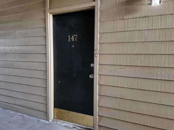 220 Doucet Rd APT 147F, Lafayette, LA 70503