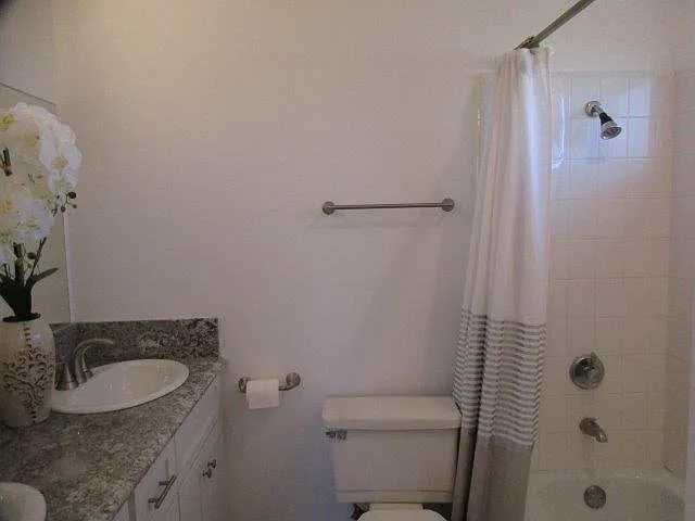1701 Anacapa St #31 — Photo 13