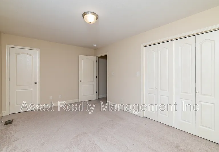 4730 Forest Landing Way — Photo 15
