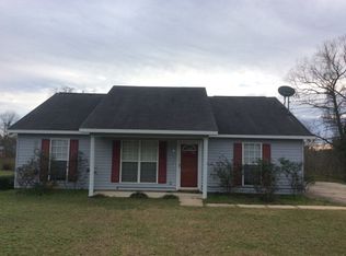 39 Deerfield Dr, Eufaula, AL 36027