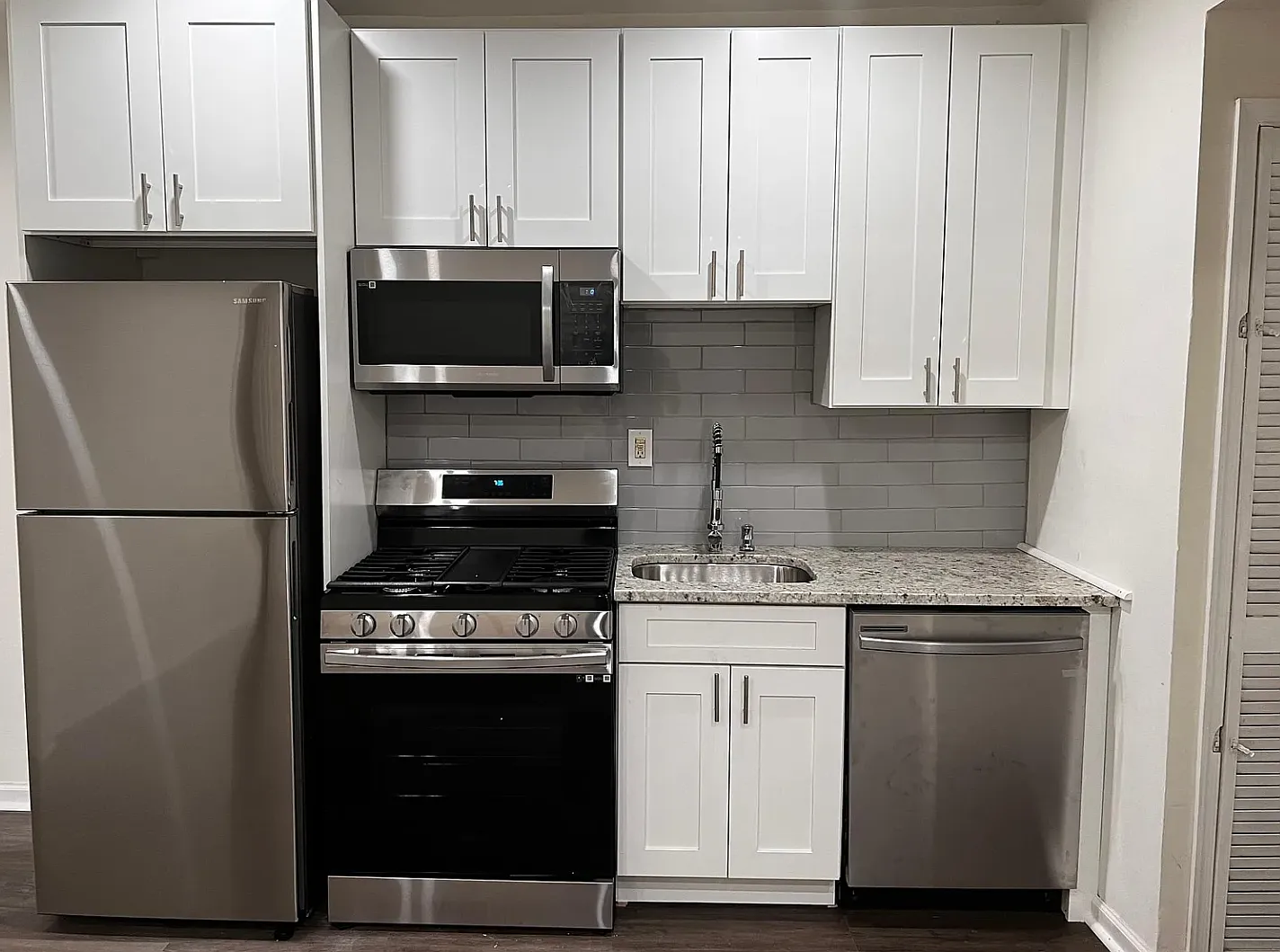 2 bed, 1100 sqft, $1,750 — Photo 1