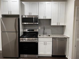 1522 V St SE APT 4, Washington, DC 20020