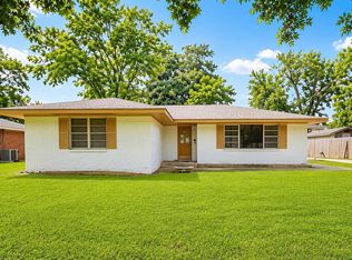 911 Dolby St, Lake Charles, LA 70605