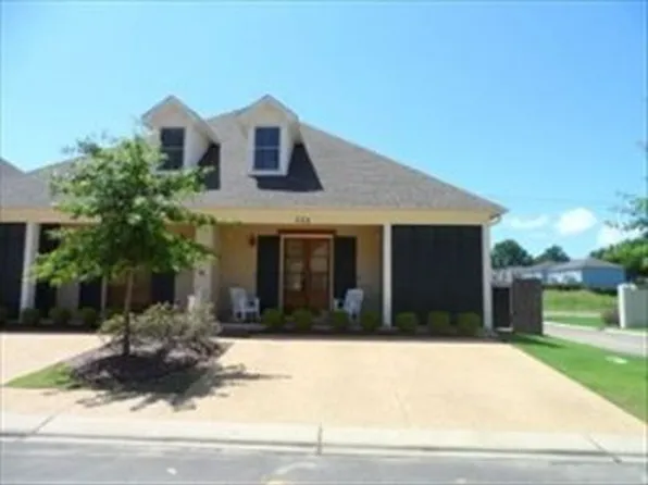 111 Annabella St, Starkville, MS 39759