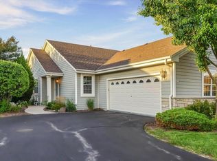 288 Wildflower Cir, Port Washington, WI 53074