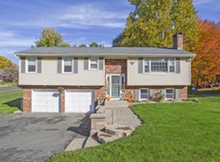 120 Clover Hill Dr, Feeding Hills, MA 01030