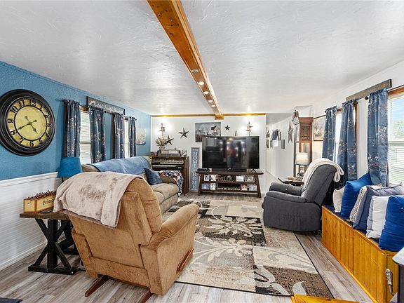 2nd image of 35 King Arthur Dr