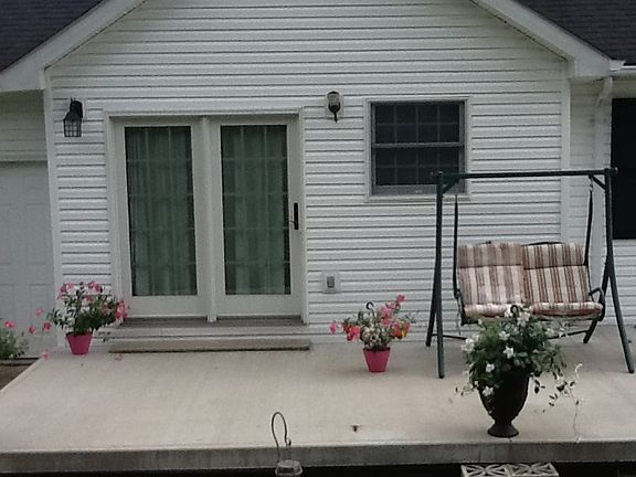 3rd image of 66 Shine St