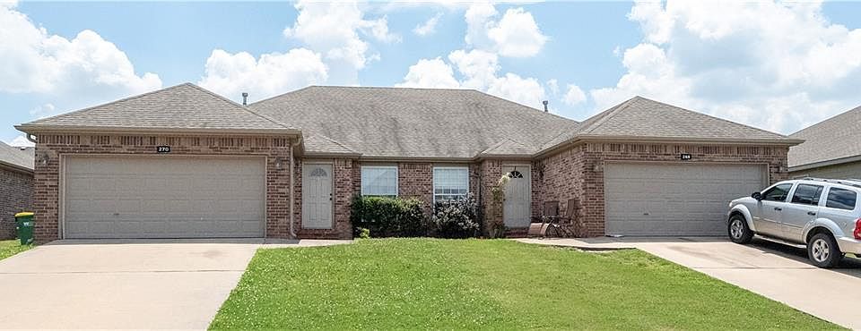 1st image of 270 Copper Oaks Dr