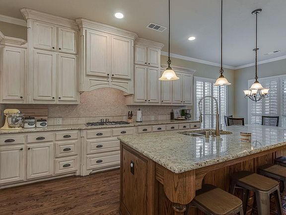 5th image of 774 Sleepy Creek Dr