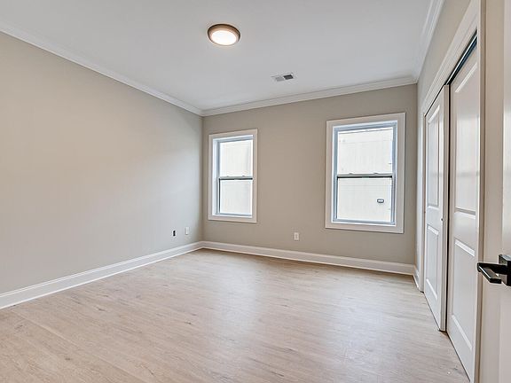 5th image of 158 Durham Ave #10937935