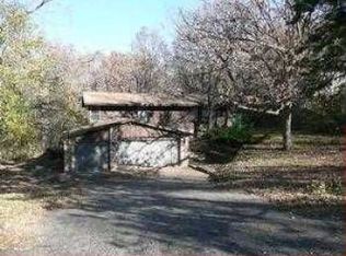 135 Shasta Ct, Apple Valley, MN 55124