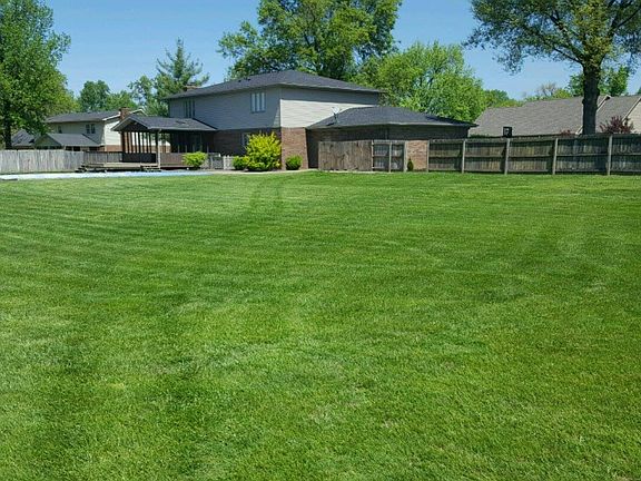 3rd image of 5333 Ironwood Dr
