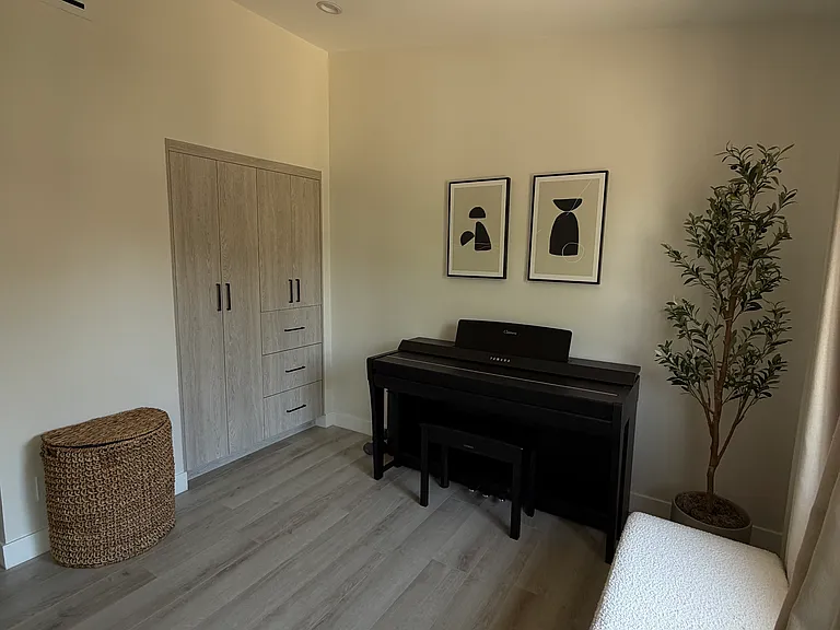 8601 Sunland Blvd #67 — Photo 32