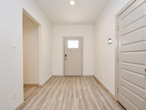5th image of 3631 Finn Landing Ln