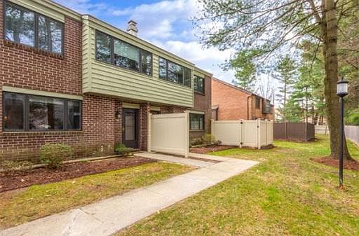 1st image of 132 Greenbrook Dr #132