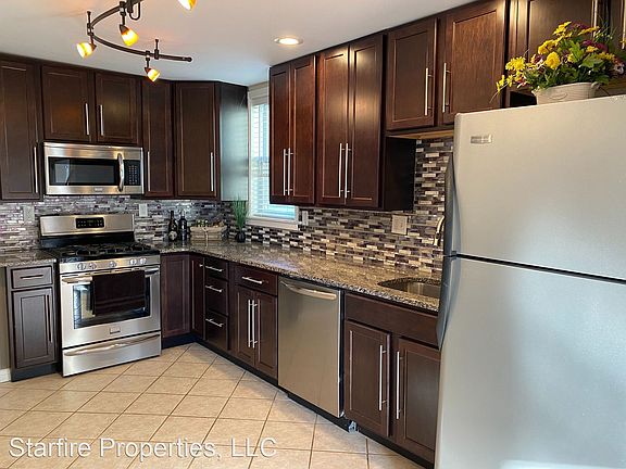 2nd image of 5377 Odell St