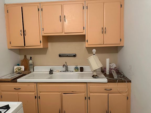 2nd image of 7135 Lynford St