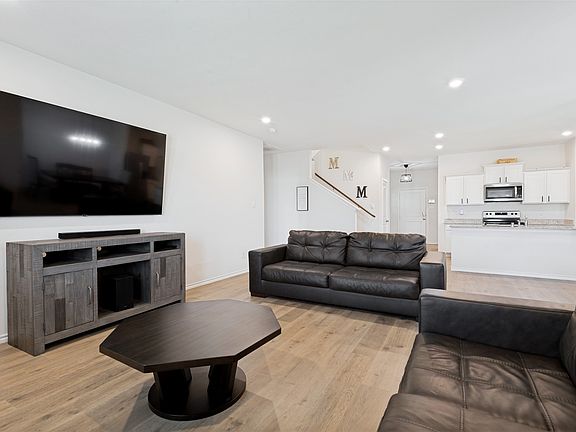 2nd image of 2303 Peregrine Way