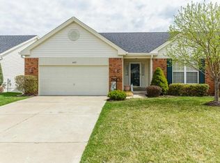 693 Hawk Run Dr, O'Fallon, MO 63368